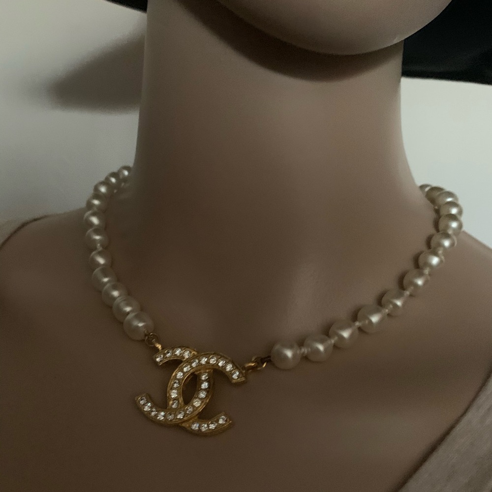 Chanel CC Logo pearl necklace - Picture 5 of 6